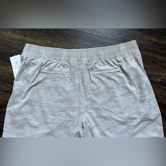 NWT Athleta Brooklyn Jogger Pants 26 Tan Camo New with Tags $98 - Picture 10 of 11